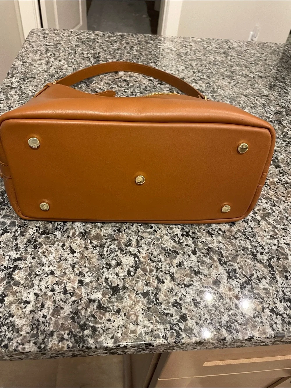 Vestirsi Italy sleek tan